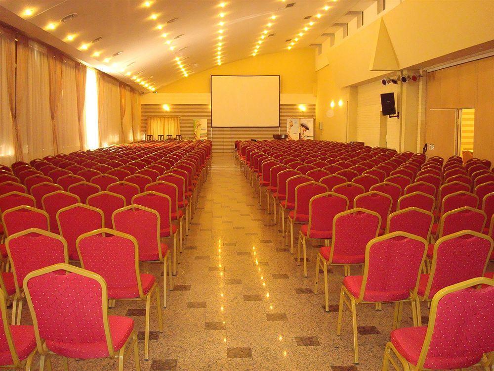 Hotel Grand Napoca 4*